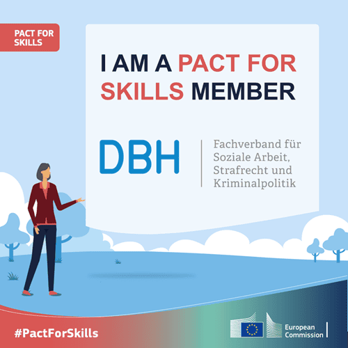 Eine Person die neben dem Schriftzug steht "I AM A PAXT FOR SKILLS MEMBER DBH-Fachverband für Soziale Arbeit, Strafrecht und Kriminalpolitik"
